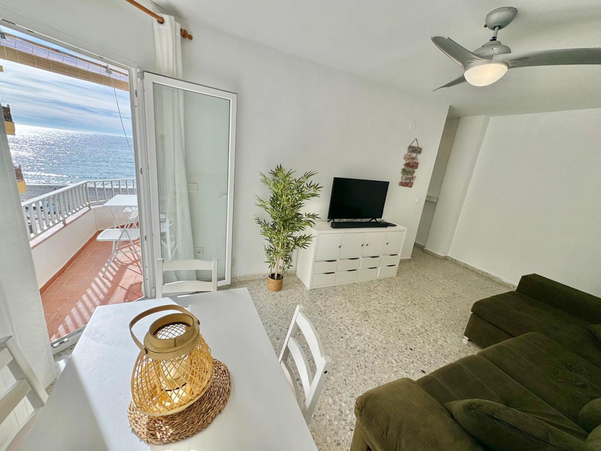 Quiet II Seaview Apartment La Herradura  Eksteriør billede
