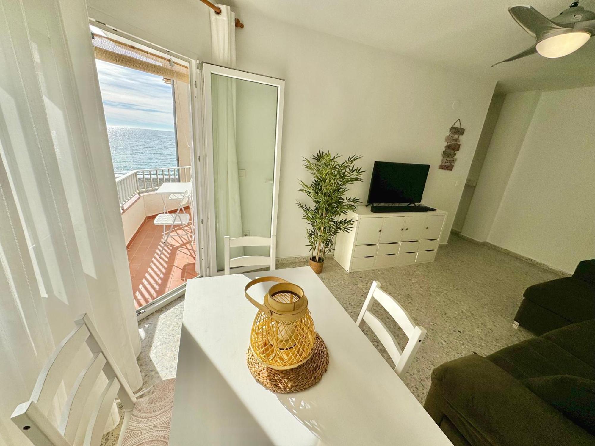 Quiet II Seaview Apartment La Herradura  Eksteriør billede